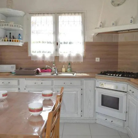 Holiday home 4 Pieces Avec Jardin Arbore Proche Mer, Calme Et Grands Espaces - - Fr-1-225-460 Argeles-sur-Mer